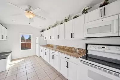 2019 E Avon Lane, Arlington Heights, IL 60004 - Photo 48