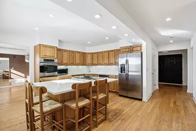 2019 E Avon Lane, Arlington Heights, IL 60004 - Photo 8