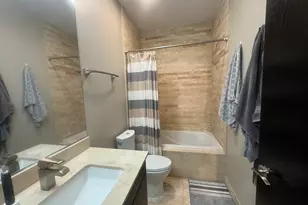 1308 N Bosworth Ave, Chicago, IL 60642 - Photo 16