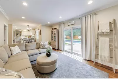 833 Fairlawn Avenue, Libertyville, IL 60048 - Photo 20