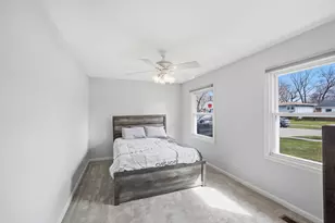 7220 Sprucewood Ave, Woodridge, IL 60517 - Photo 12