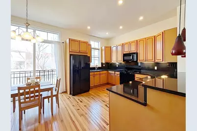 [Address not provided], Elgin, IL 60120 - Photo 4