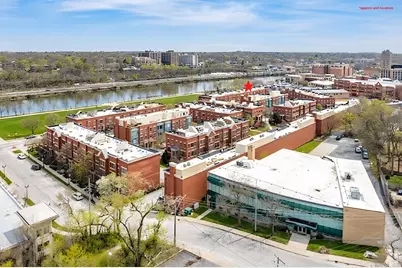 [Address not provided], Elgin, IL 60120 - Photo 2