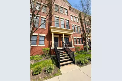 141 S Grove Avenue, Elgin, IL 60120 - Photo 1