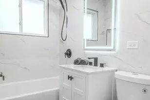 8058 E Prairie Rd, Skokie, IL 60076 - Photo 8