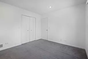 1100 Hidden Lake Dr, Buffalo Grove, IL 60089 - Photo 18