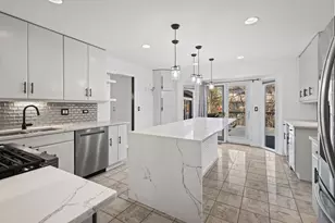 1100 Hidden Lake Dr, Buffalo Grove, IL 60089 - Photo 6