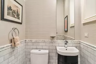 53 E Division St, Chicago, IL 60610 - Photo 42