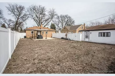 8651 44th Street, Lyons, IL 60534 - Photo 26