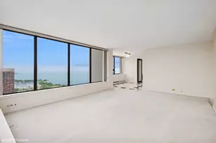 2800 N Lake Shore Dr, Chicago, IL 60657 - Photo 4