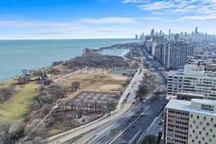 3950 N Lake Shore Dr, Chicago, IL 60613 - Photo 24