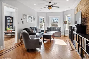 6301 N Richmond St, Chicago, IL 60659 - Photo 2