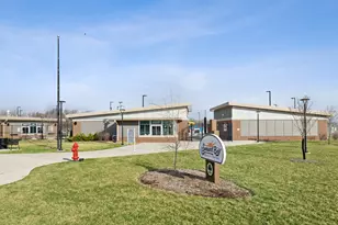 427 Newcastle Dr, Cary, IL 60013 - Photo 52