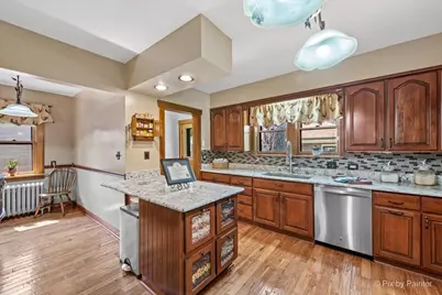 585 Park Street, Elgin, IL 60120 - Photo 24