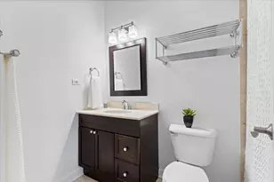 2343 N Leavitt St, Chicago, IL 60647 - Photo 14