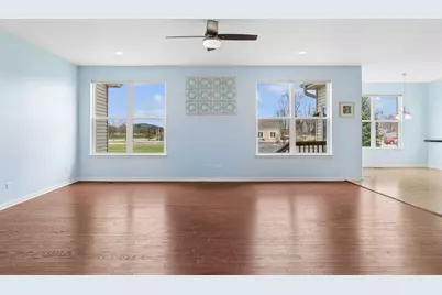 467 Snow Street, Sugar Grove, IL 60554 - Photo 14