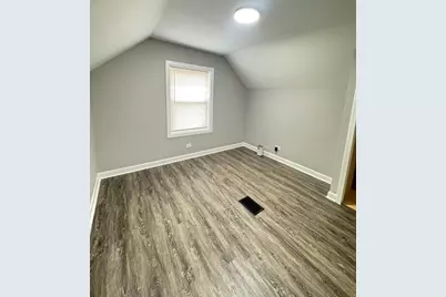 201 E 140th Place, Dolton, IL 60419 - Photo 22