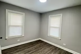 201 E 140th Pl, Dolton, IL 60419 - Photo 12