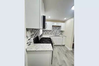 201 E 140th Place, Dolton, IL 60419 - Photo 8