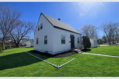 17855 Walter Street, Lansing, IL 60438 - Photo 2