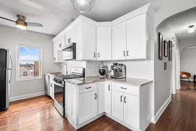 2837 N Sawyer Avenue #3R, Chicago, IL 60618 - Photo 8