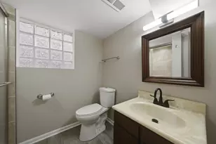 1113 S 7th Ave, Maywood, IL 60153 - Photo 38