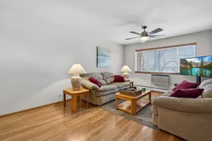 8455 W Leland Ave, Chicago, IL 60656 - Photo 2