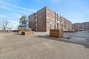 8455 W Leland Ave, Chicago, IL 60656 - Photo 16