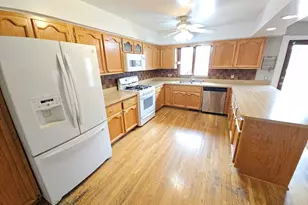 26189 N Geraldine Ln, Port Barrington, IL 60010 - Photo 4