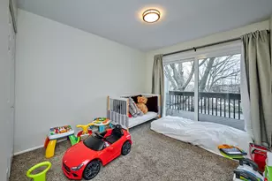 1066 Florimond Dr, Elgin, IL 60123 - Photo 18