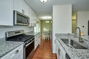 1066 Florimond Dr, Elgin, IL 60123 - Photo 4