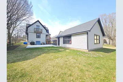 313 S 1st Street, West Dundee, IL 60118 - Photo 12