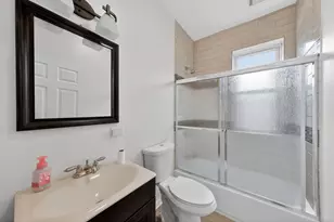 5718 W 63rd Pl, Chicago, IL 60638 - Photo 22