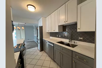 70 W Huron Street #2008, Chicago, IL 60654 - Photo 4