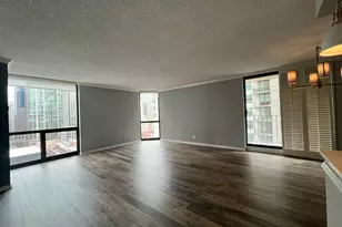 70 W Huron St, Chicago, IL 60654 - Photo 2