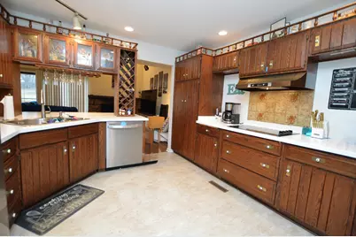 516 N Thornwood Drive, McHenry, IL 60050 - Photo 8