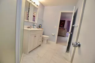 516 N Thornwood Dr, McHenry, IL 60050 - Photo 12