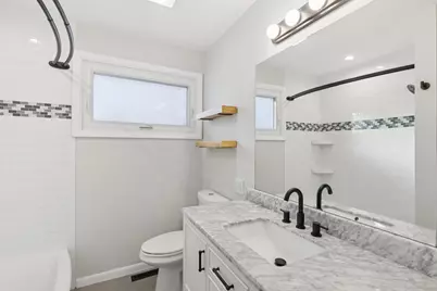 6803 N Keeler Avenue, Lincolnwood, IL 60712 - Photo 10