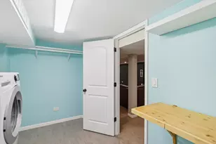 6803 N Keeler Ave, Lincolnwood, IL 60712 - Photo 24