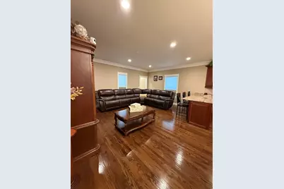 [Address not provided], Chicago, IL 60617 - Photo 10