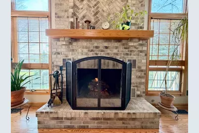 1325 Foxpointe Drive, Sycamore, IL 60178 - Photo 10