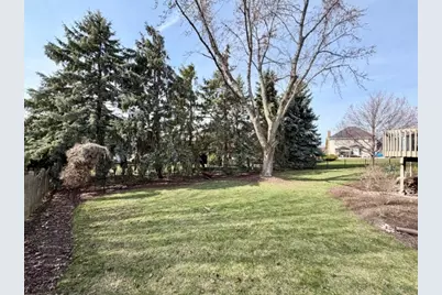 1325 Foxpointe Drive, Sycamore, IL 60178 - Photo 54