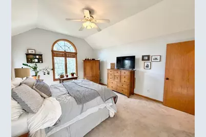 1325 Foxpointe Drive, Sycamore, IL 60178 - Photo 26