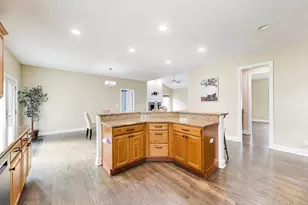 421 W Hawthorne St, Arlington Heights, IL 60004 - Photo 16