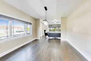 421 W Hawthorne St, Arlington Heights, IL 60004 - Photo 12