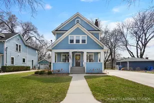 314 E Jefferson Ave, Wheaton, IL 60187 - Photo 2