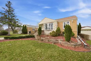 2352 S 2nd Ave, North Riverside, IL 60546 - Photo 2