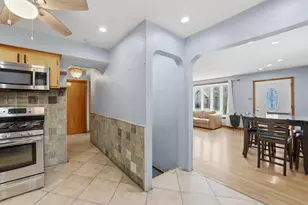 2352 S 2nd Ave, North Riverside, IL 60546 - Photo 6