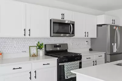 117 Fieldcrest Avenue, Hampshire, IL 60140 - Photo 18