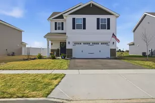 117 Fieldcrest Ave, Hampshire, IL 60140 - Photo 4